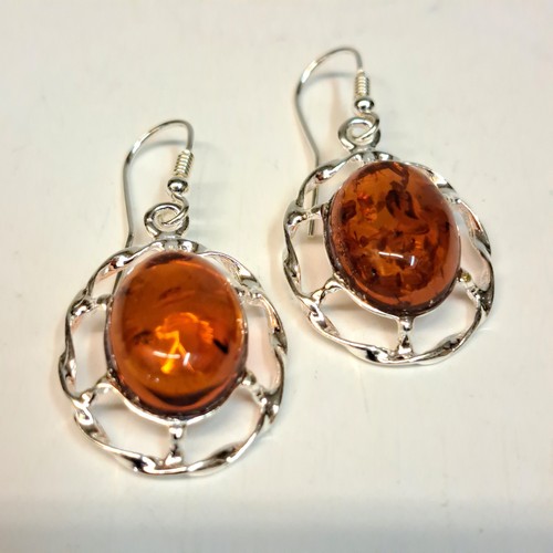 Click to view detail for HWG-2424 Earrings, Ovals Rum Amber, Windowpane Silver $65